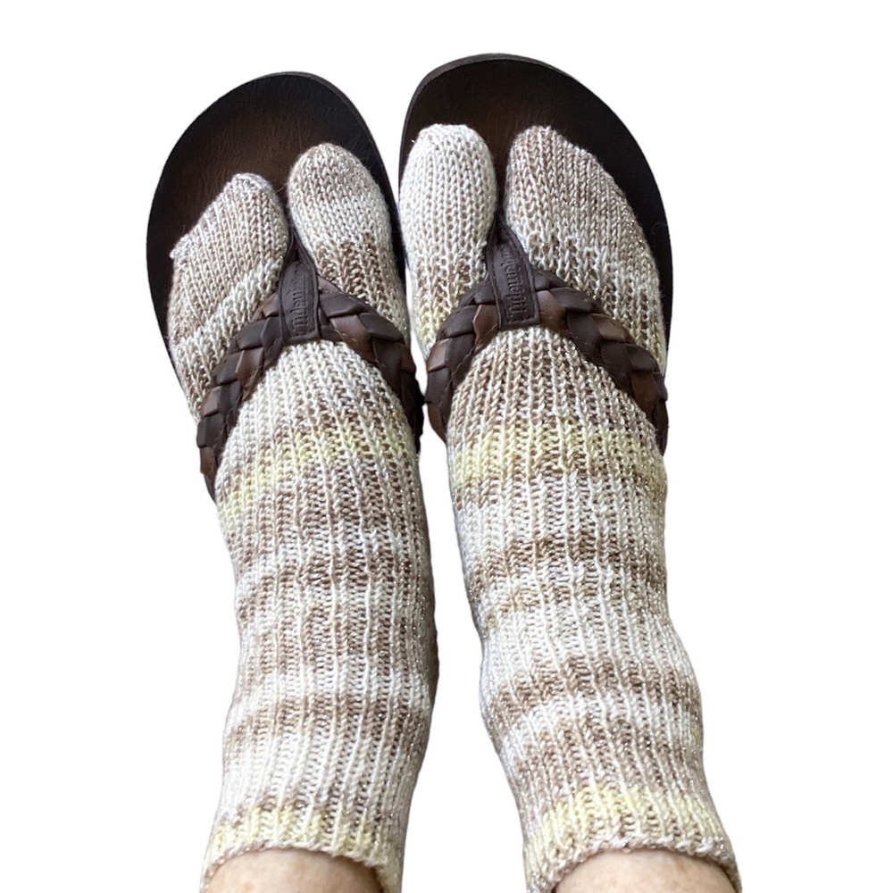 Socks Hand Crafted Ankle Flip Flop Tan Cream Silver Tan Knit Boho Eclectic - Picture 4 of 16